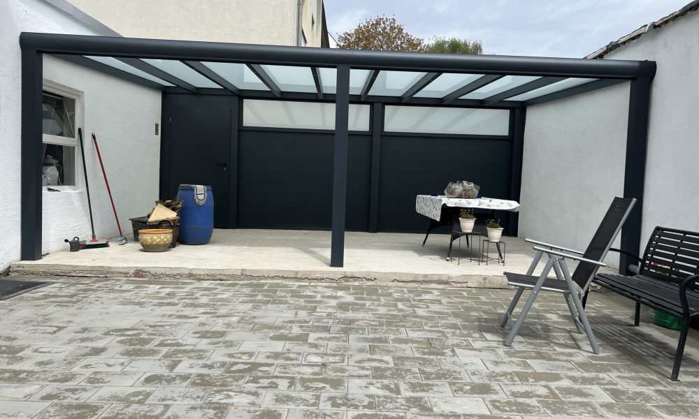 Terrassendach mit Milchglas